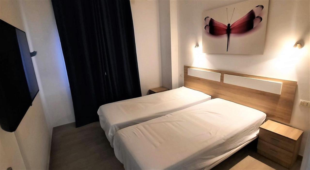 Ziocarlo/Tenerife/Los Cristianos Los Cristianos  Kültér fotó