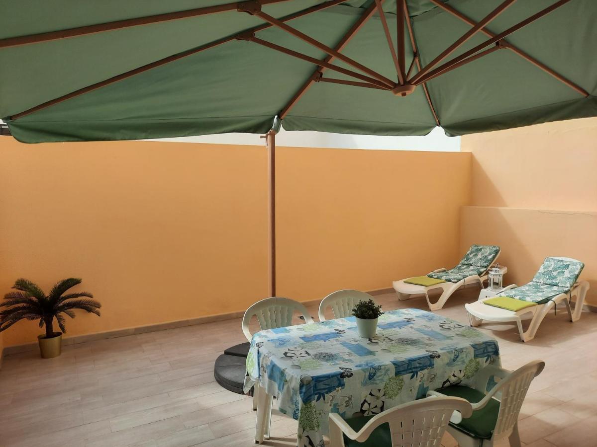 Ziocarlo/Tenerife/Los Cristianos Los Cristianos  Kültér fotó
